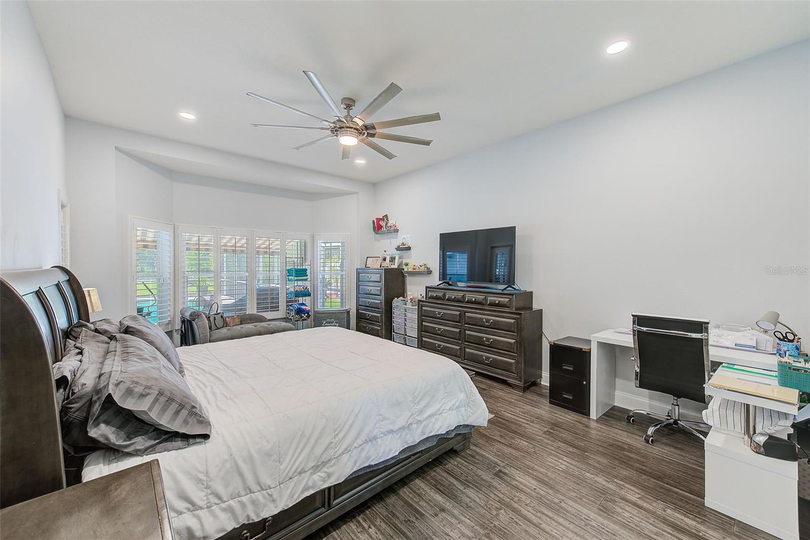 Image 19 of 52 For 8524 Beth Court