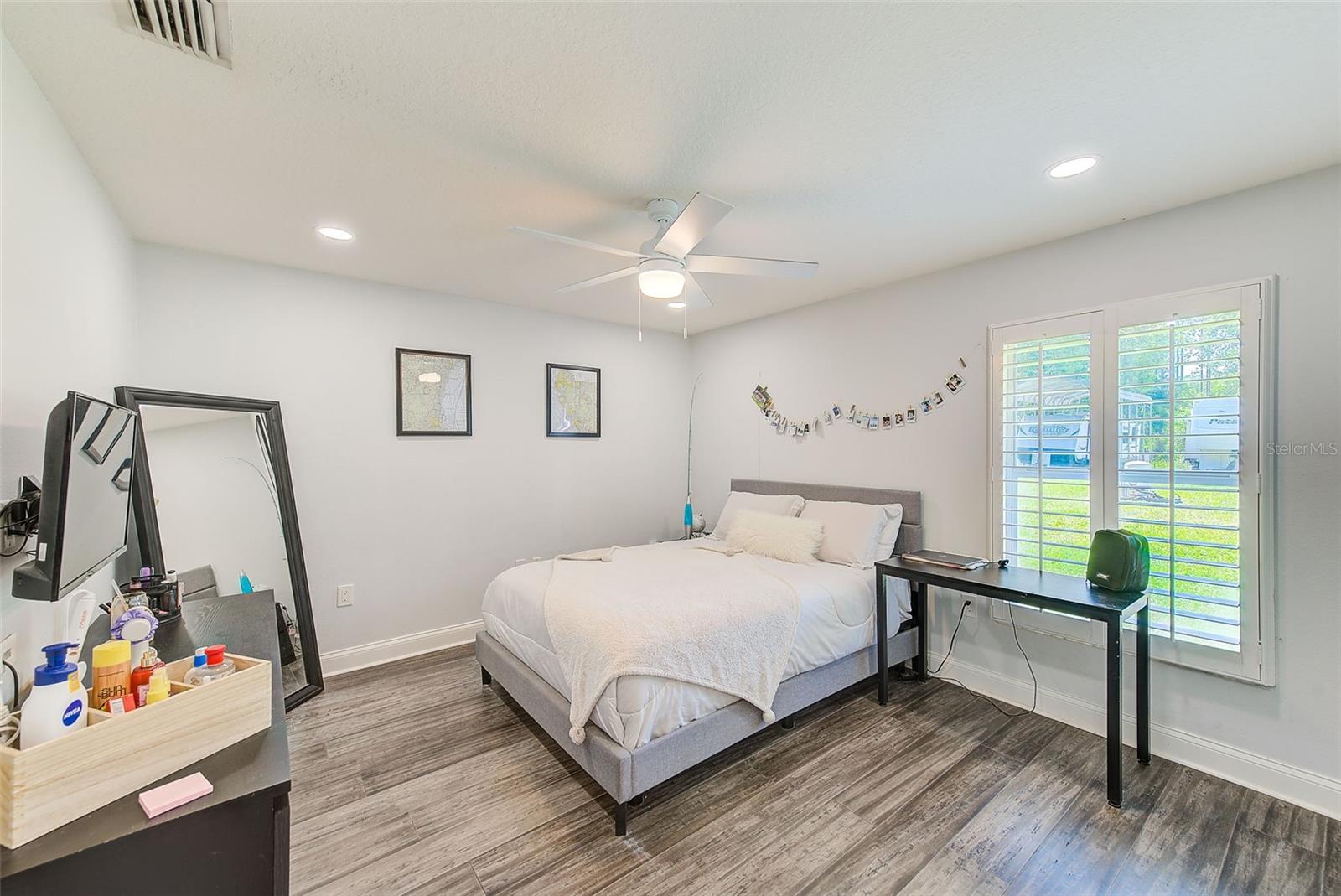 Image 26 of 52 For 8524 Beth Court