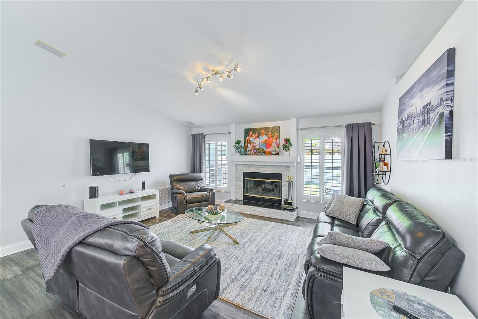 Image 9 of 52 For 8524 Beth Court