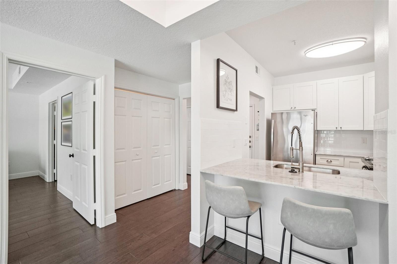 Image 10 of 33 For 800 Dakota Avenue 236