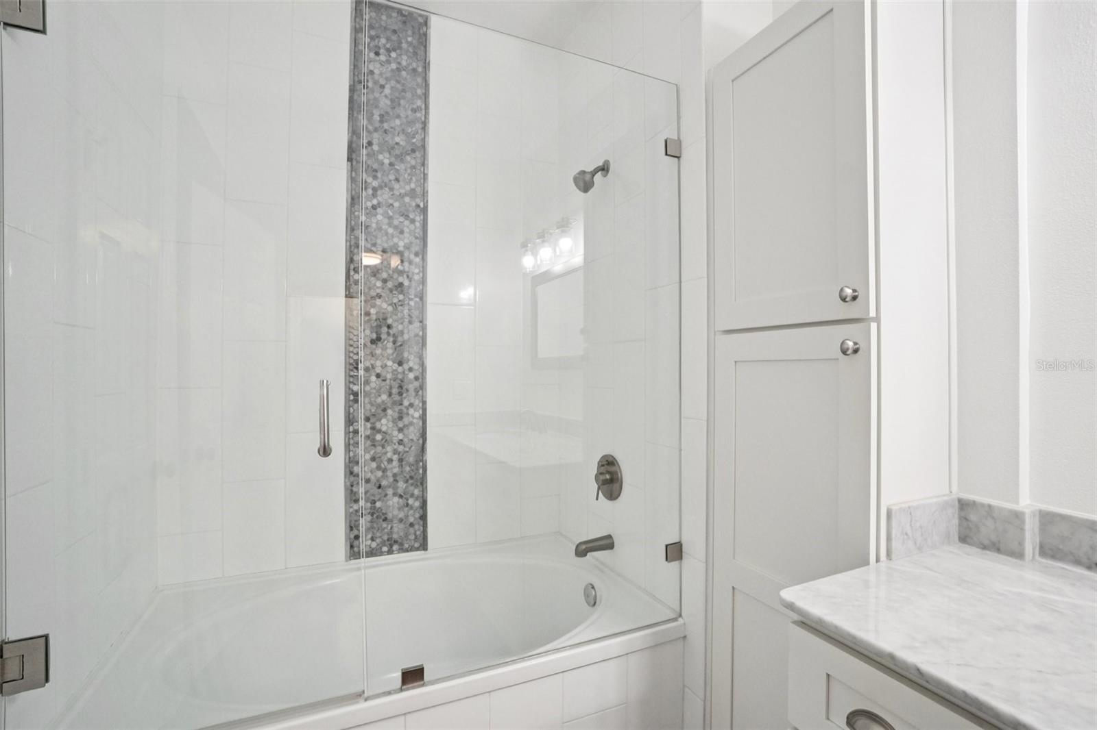 Image 13 of 33 For 800 Dakota Avenue 236