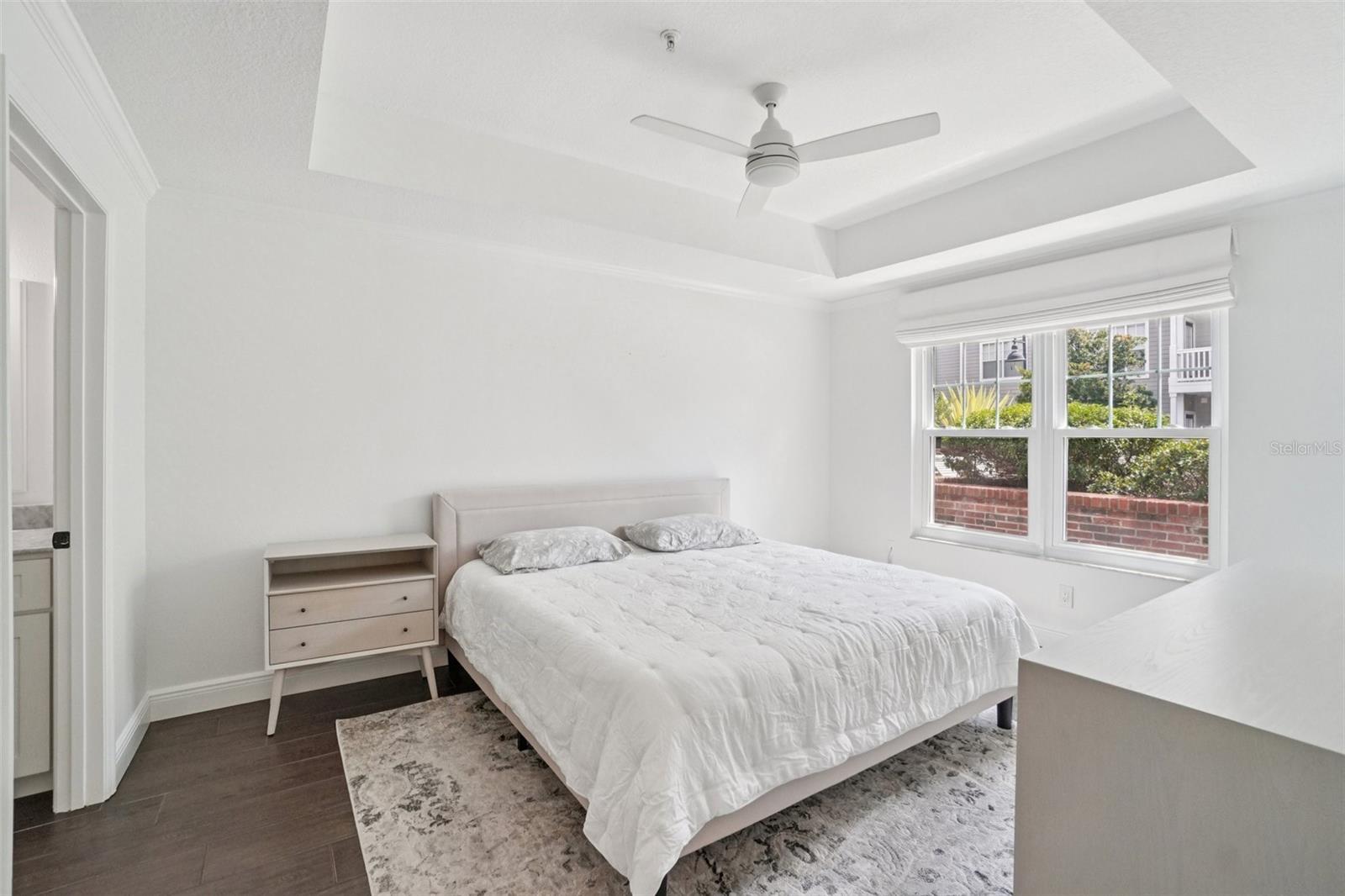 Image 14 of 33 For 800 Dakota Avenue 236