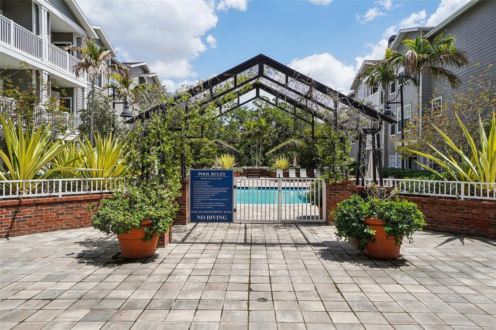 Image 2 of 33 For 800 Dakota Avenue 236