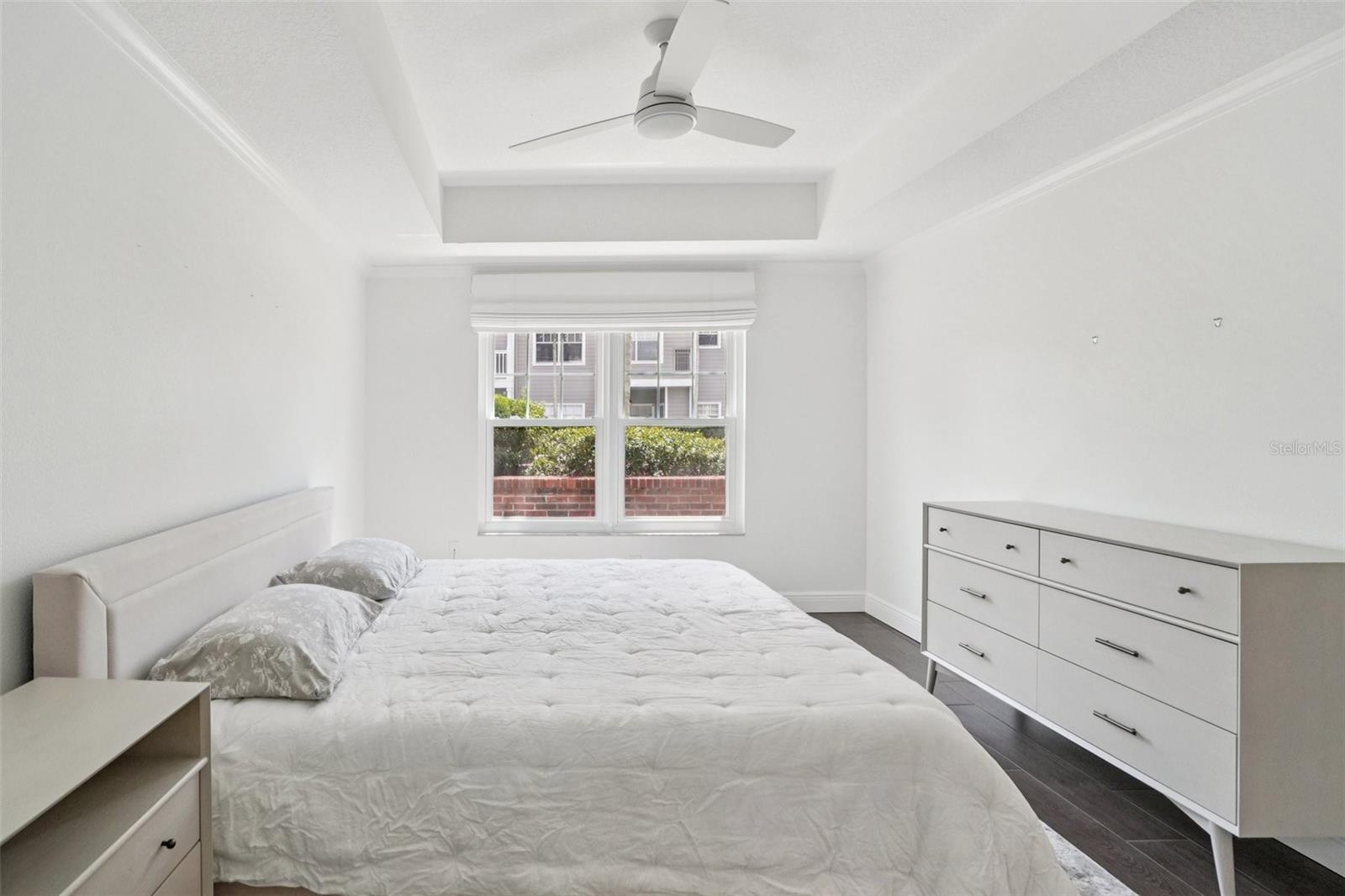 Image 23 of 33 For 800 Dakota Avenue 236