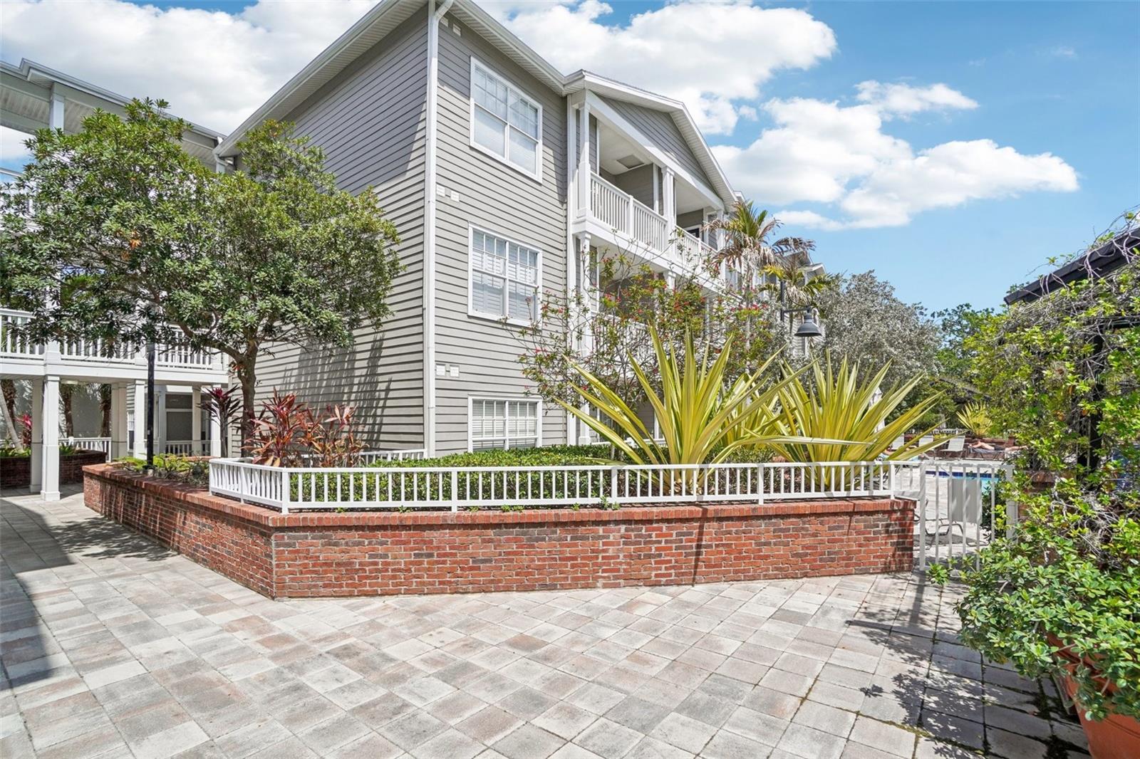 Image 27 of 33 For 800 Dakota Avenue 236