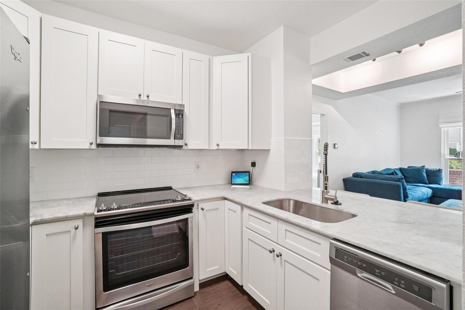 Image 9 of 33 For 800 Dakota Avenue 236