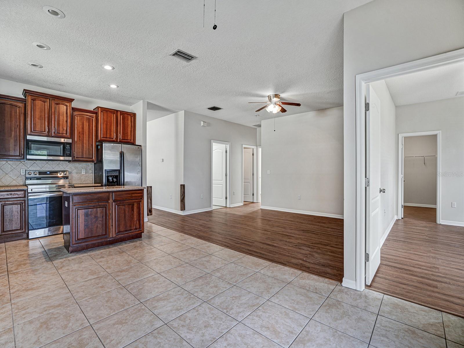 Image 12 of 38 For 11713 Colony Lakes Boulevard