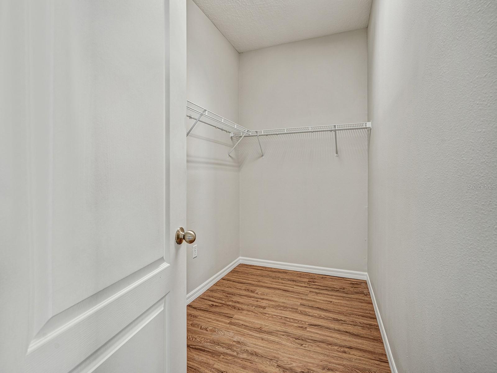 Image 18 of 38 For 11713 Colony Lakes Boulevard