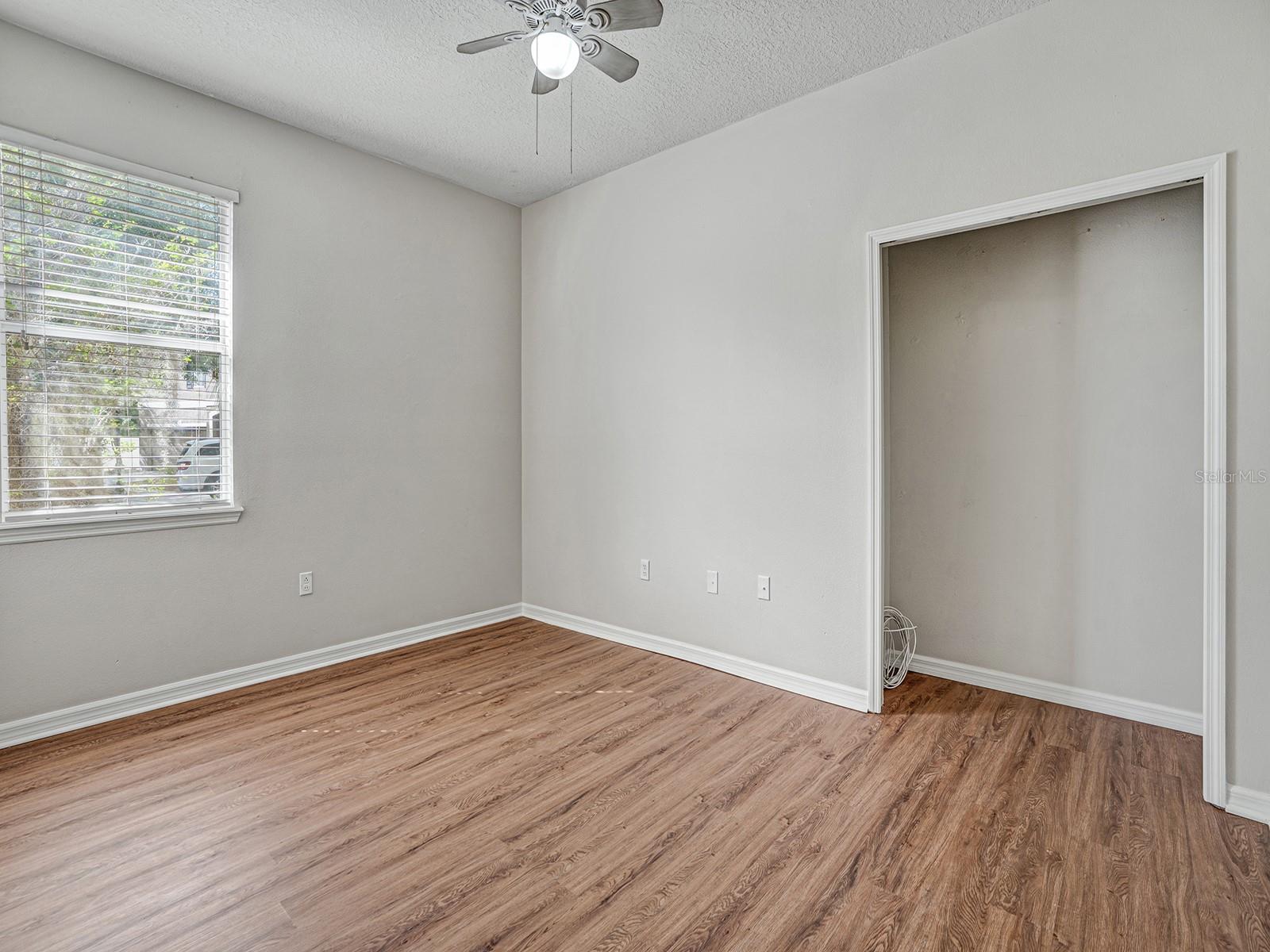 Image 25 of 38 For 11713 Colony Lakes Boulevard