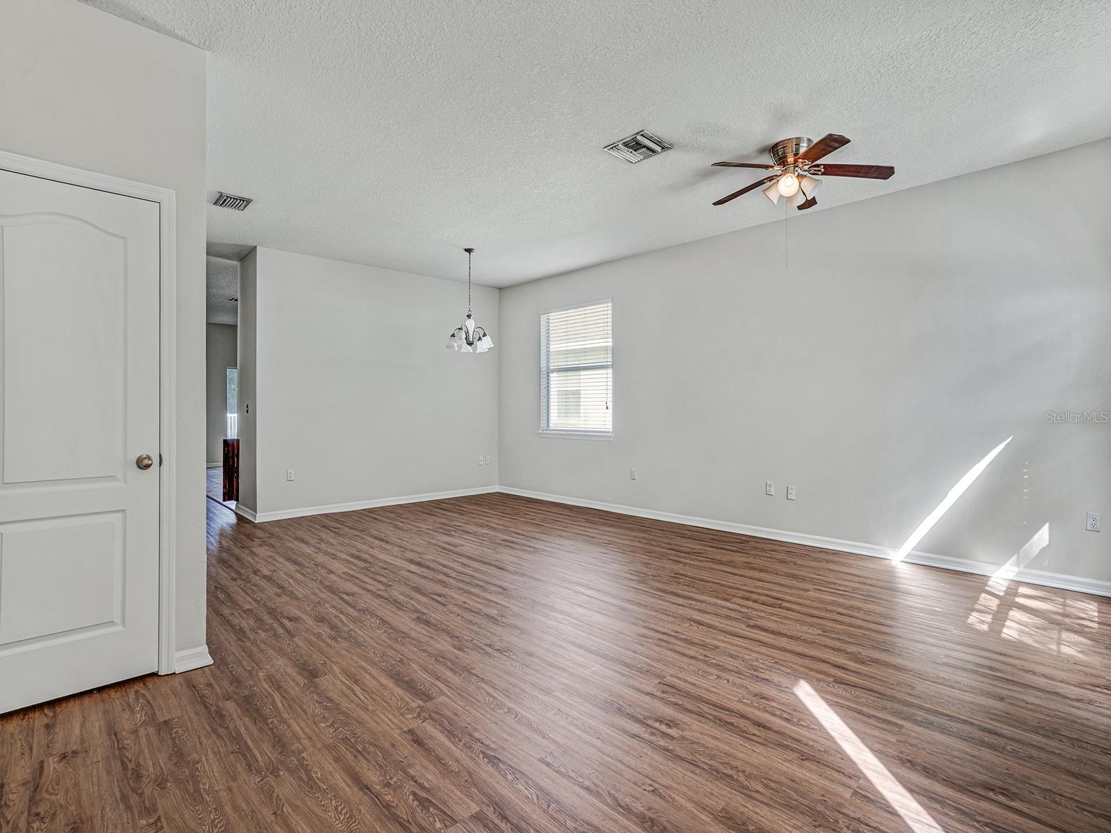 Image 4 of 38 For 11713 Colony Lakes Boulevard