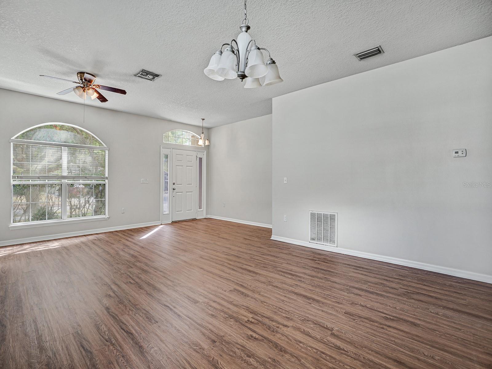 Image 6 of 38 For 11713 Colony Lakes Boulevard