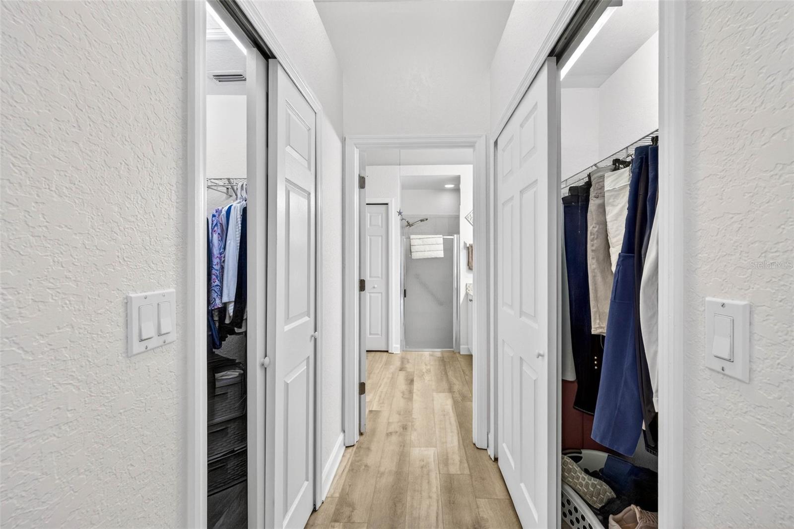 Listing photo id 24 for 7559 Mediterranean Court