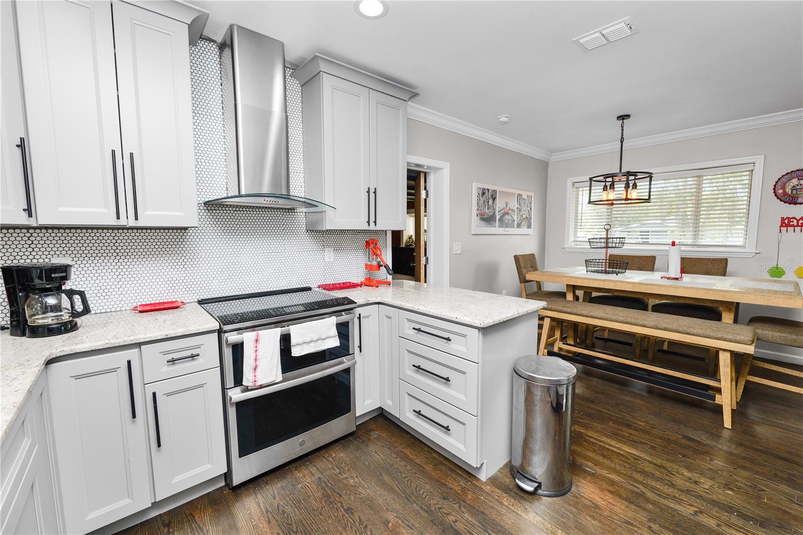 Image 12 of 38 For 1410 Edgewood Drive