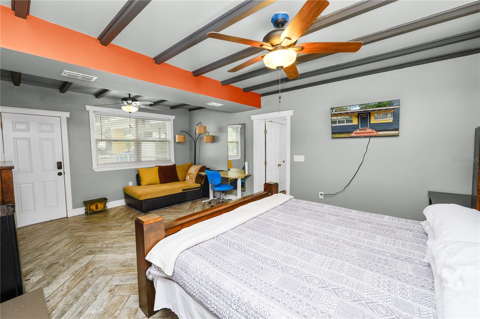 Image 15 of 38 For 1410 Edgewood Drive