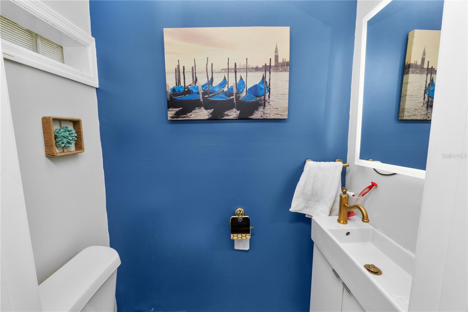 Image 22 of 38 For 1410 Edgewood Drive