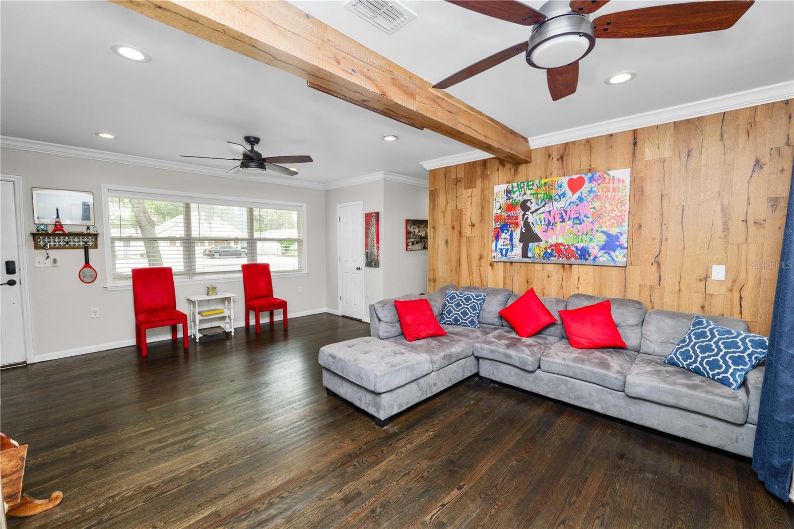 Image 6 of 38 For 1410 Edgewood Drive