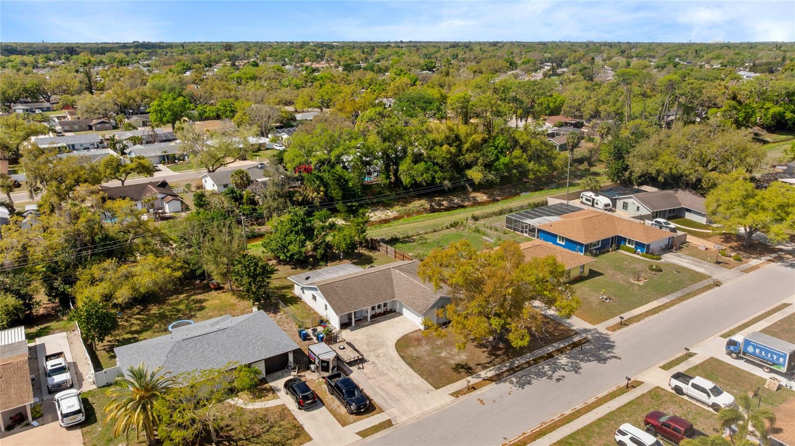 Image 32 of 35 For 5824 Whistlewood Circle