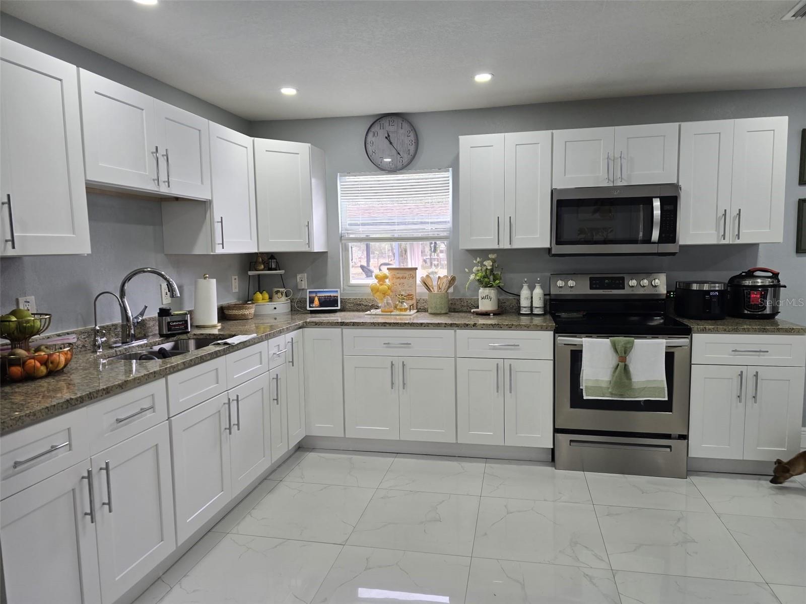 Image 12 of 39 For 16225 Whippoorwill Lane