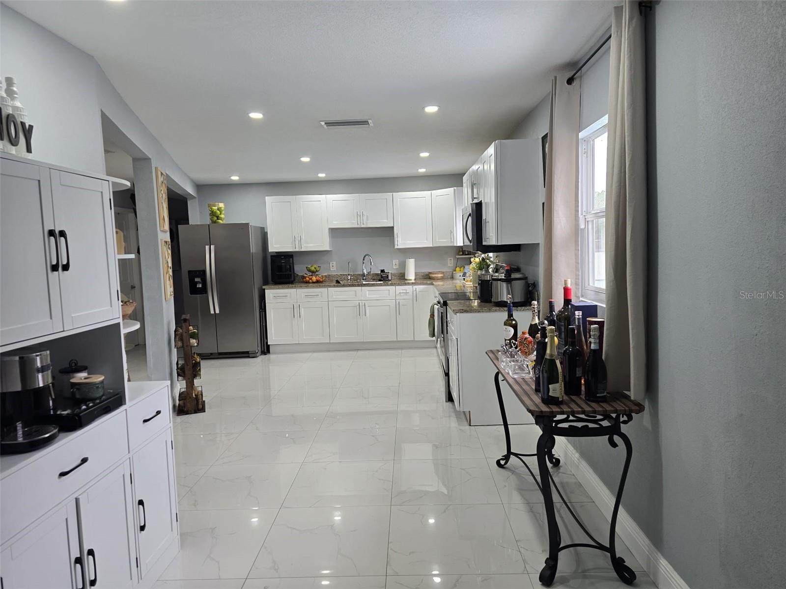 Image 14 of 39 For 16225 Whippoorwill Lane