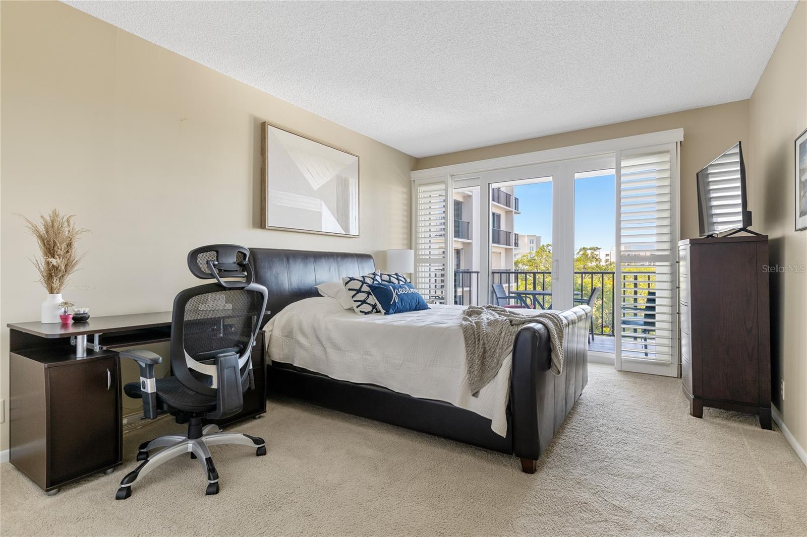 Image 36 of 51 For 150 Belleview Boulevard 508