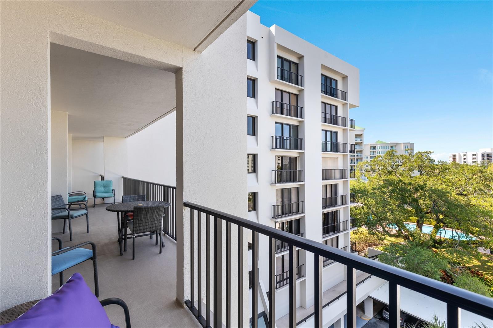 Image 44 of 51 For 150 Belleview Boulevard 508