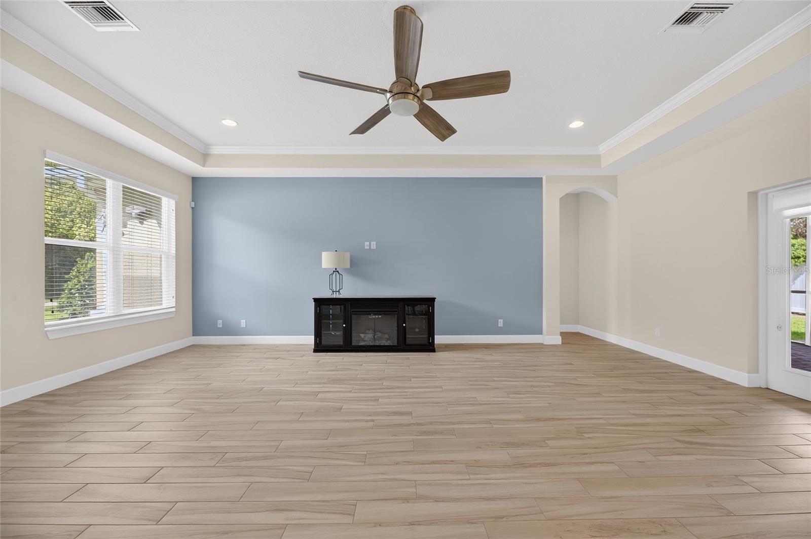 Image 13 of 83 For 1008 River Drive