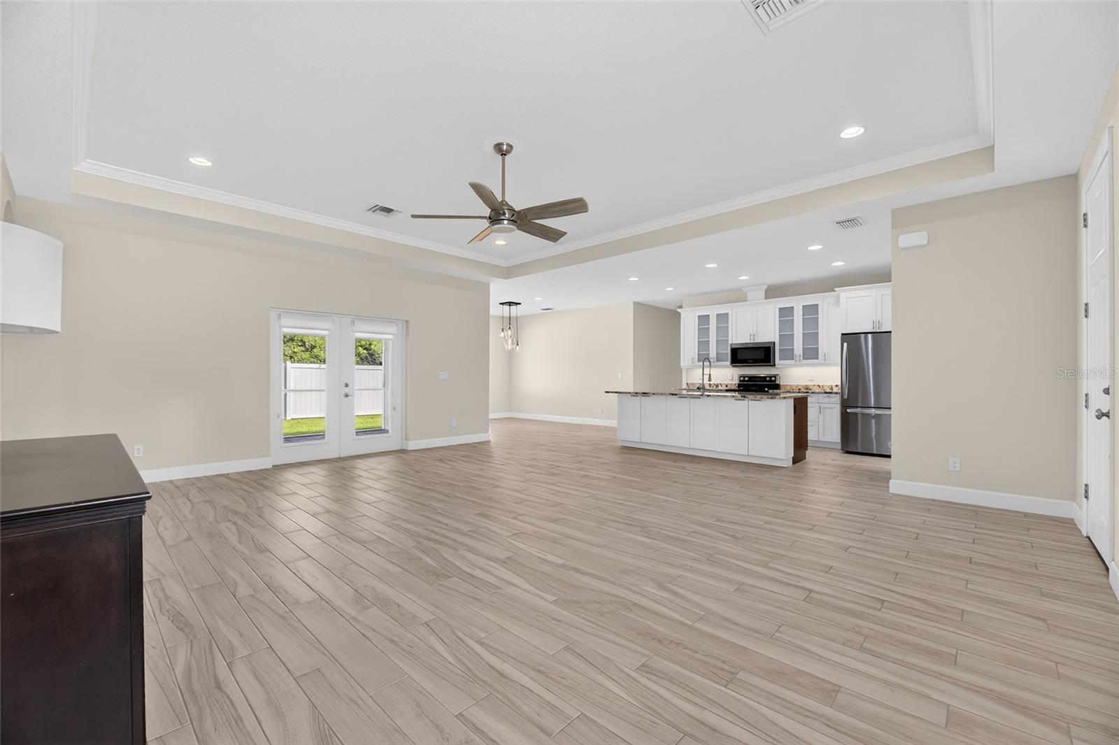 Image 15 of 83 For 1008 River Drive