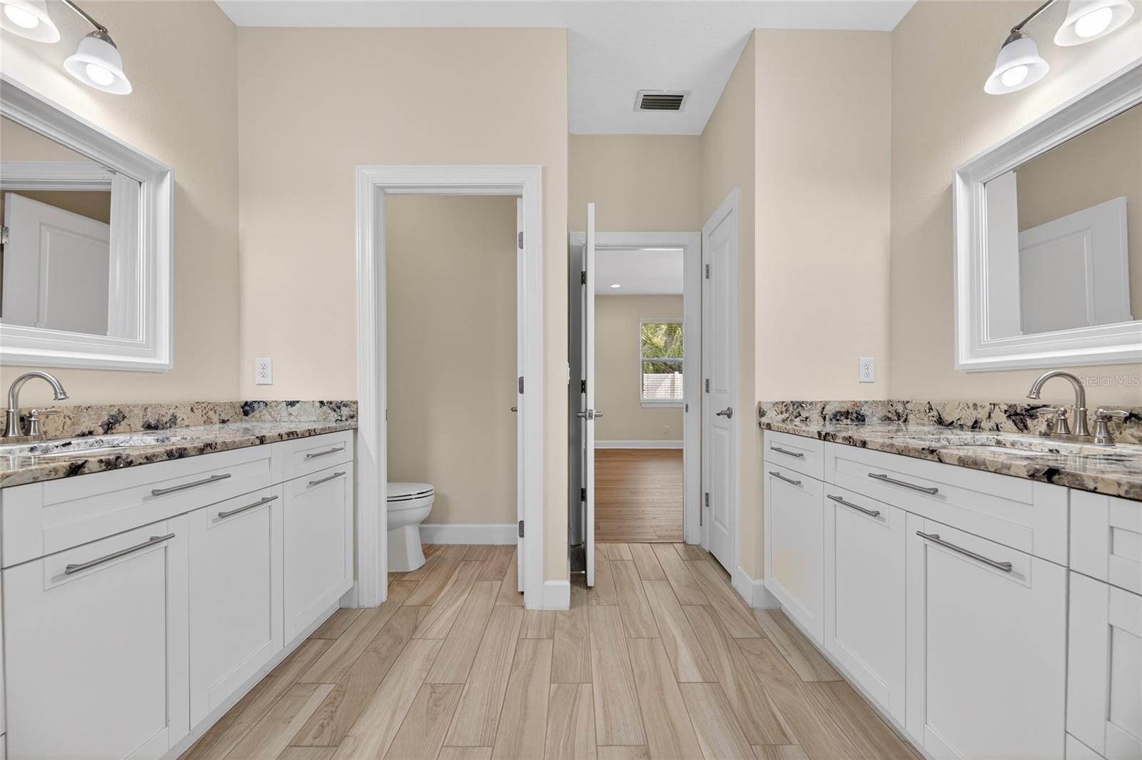 Image 21 of 83 For 1008 River Drive