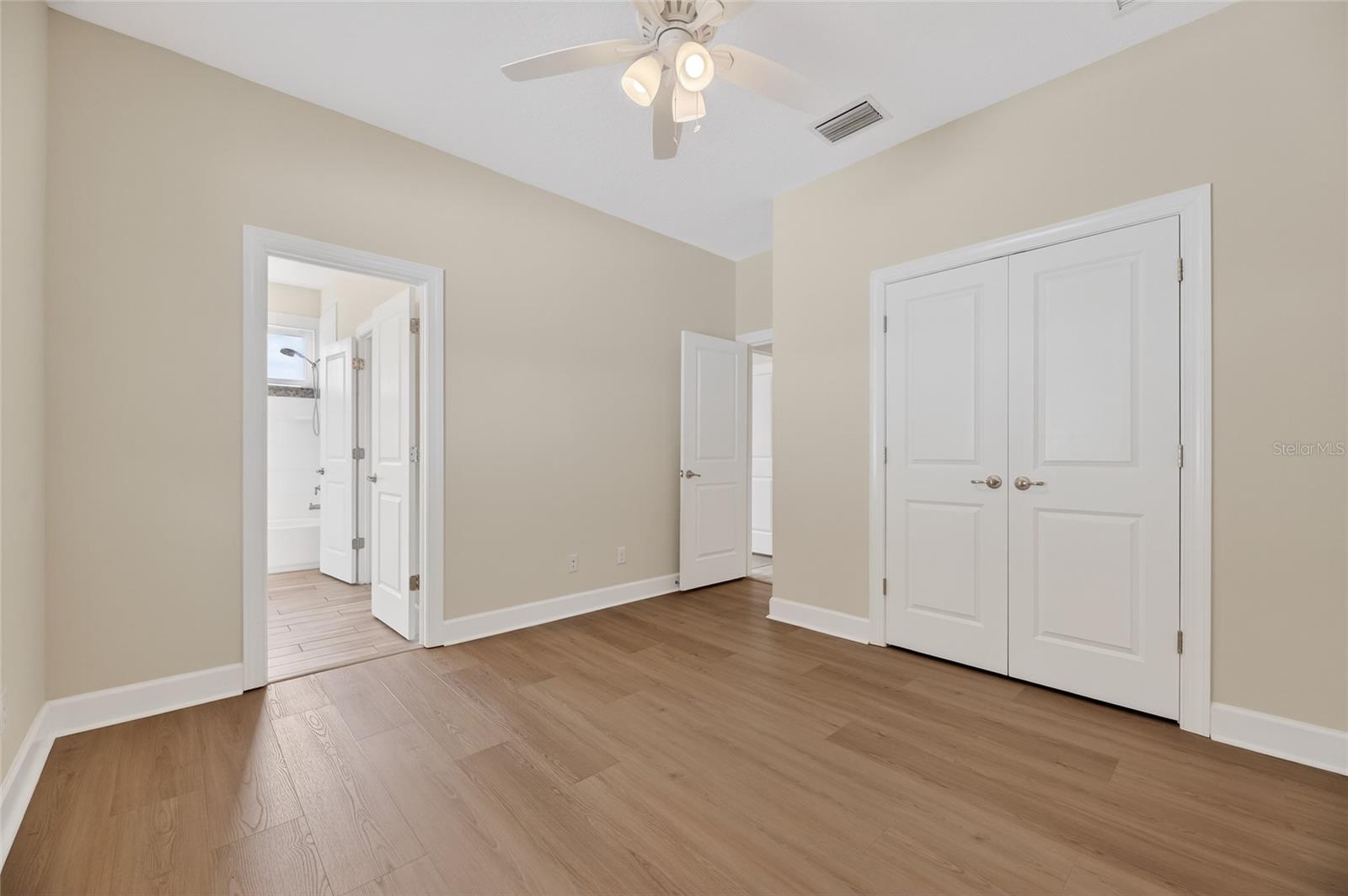 Image 31 of 83 For 1008 River Drive