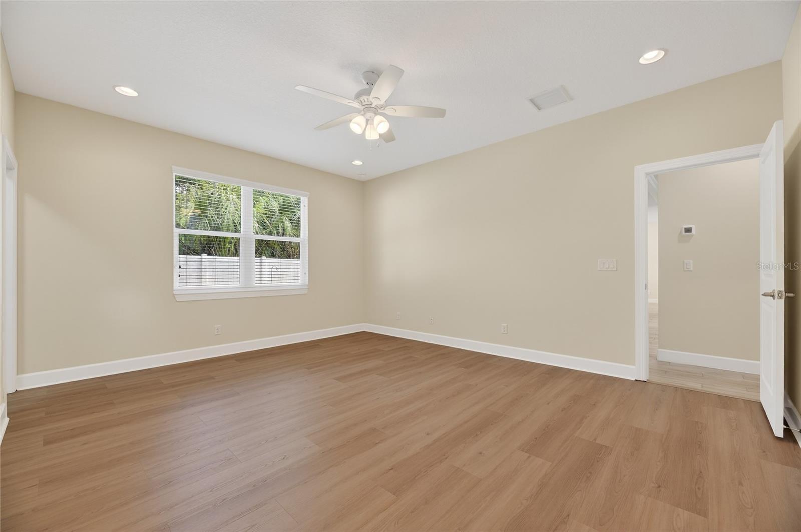 Image 32 of 83 For 1008 River Drive