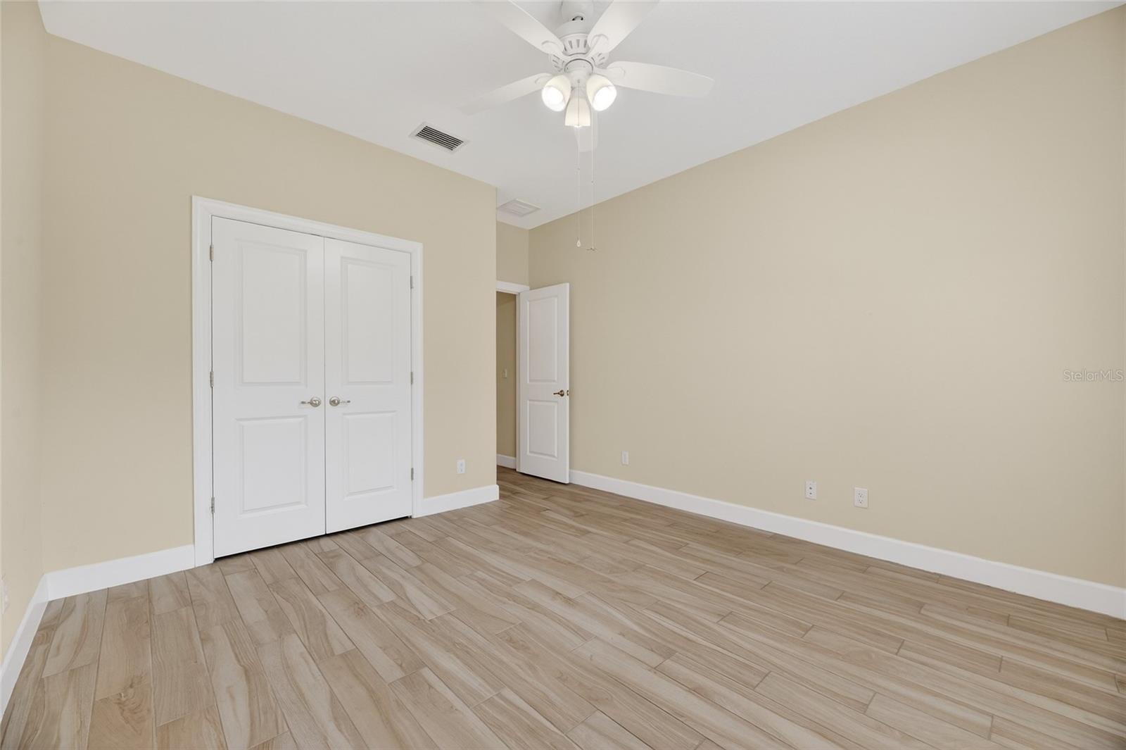 Image 35 of 83 For 1008 River Drive