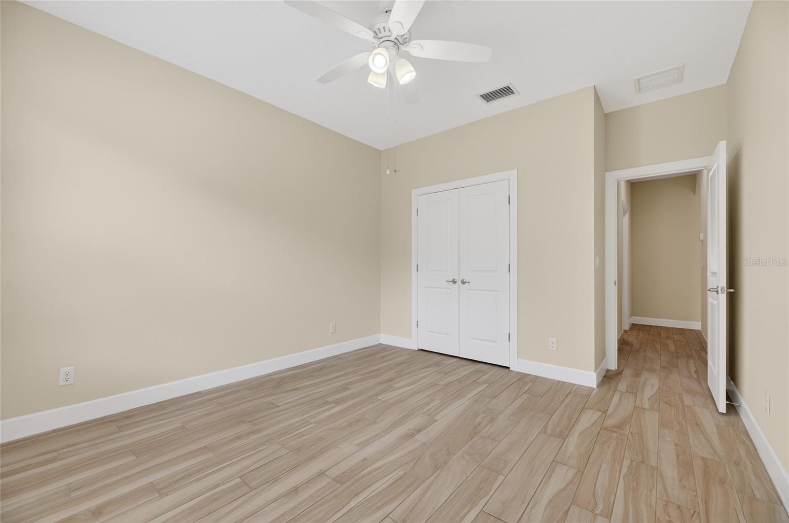 Image 36 of 83 For 1008 River Drive