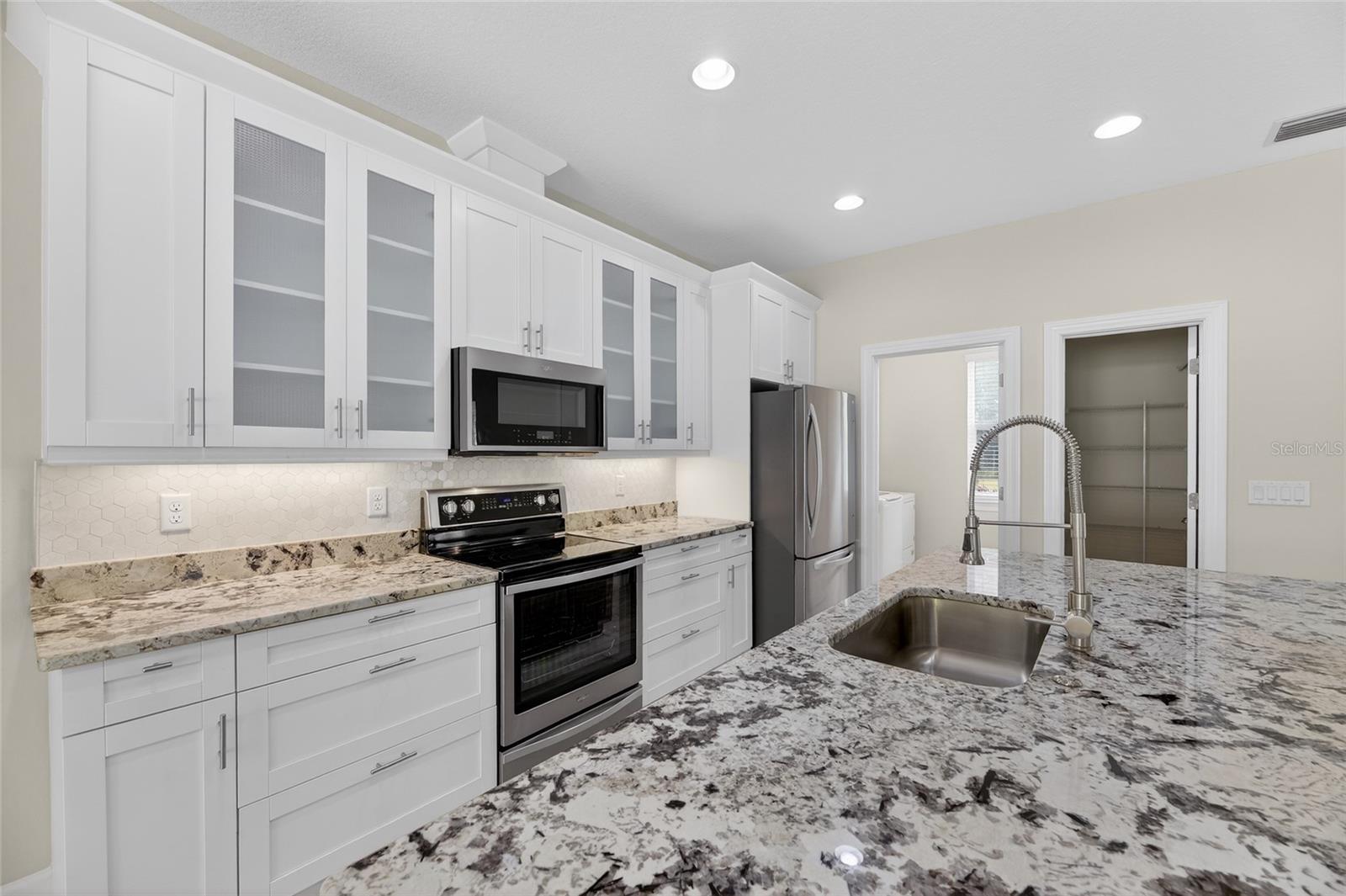 Image 4 of 83 For 1008 River Drive