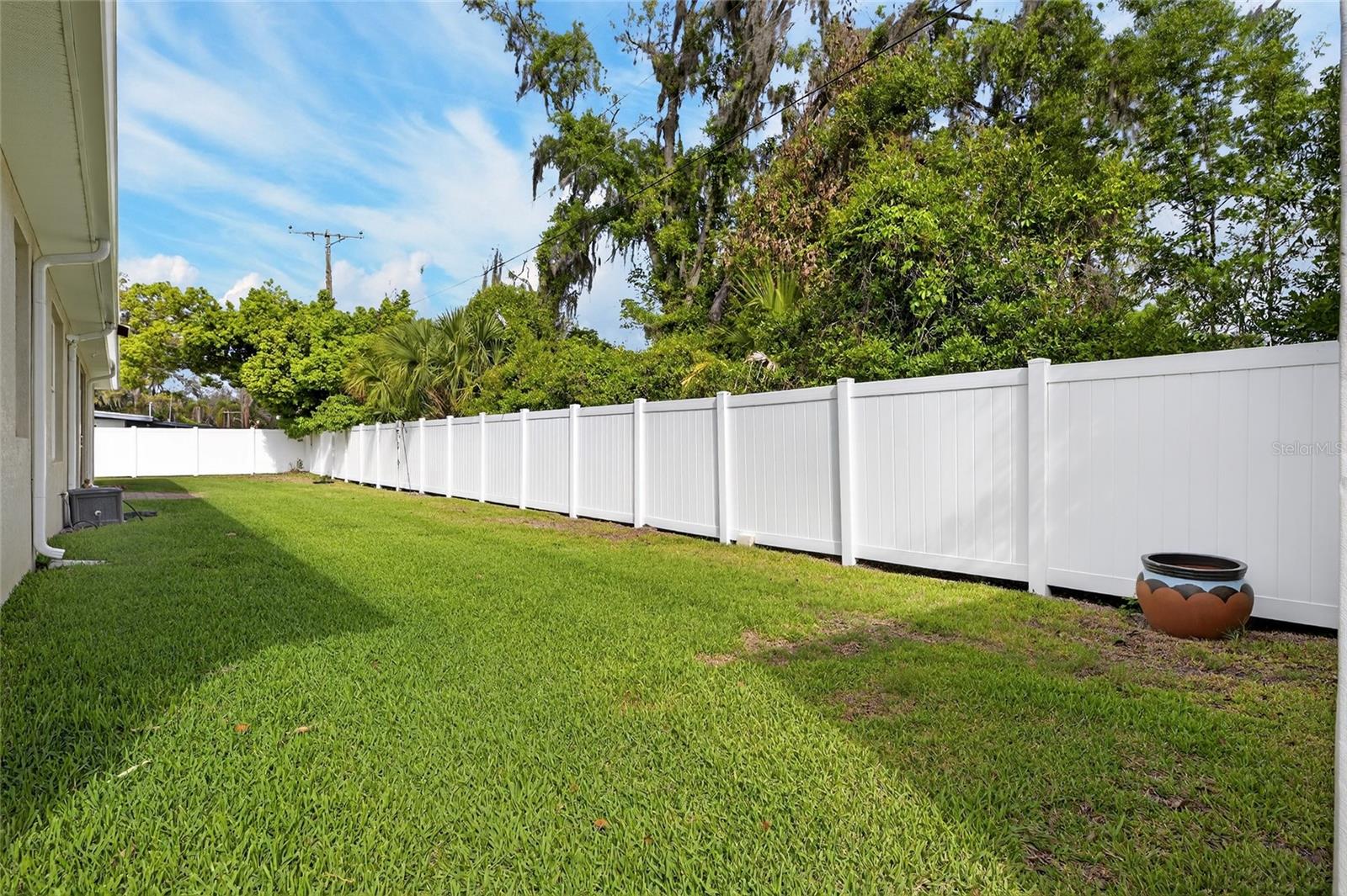 Image 46 of 83 For 1008 River Drive