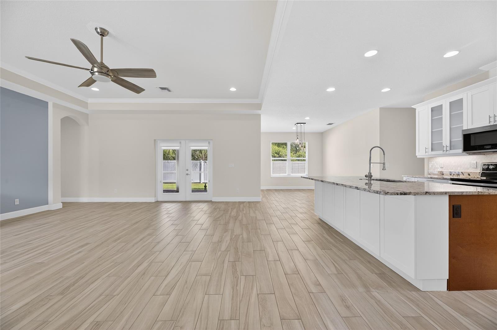 Image 7 of 83 For 1008 River Drive