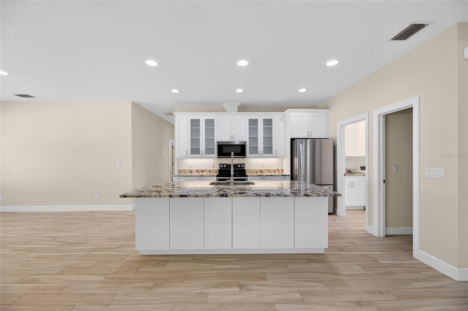 Image 8 of 83 For 1008 River Drive