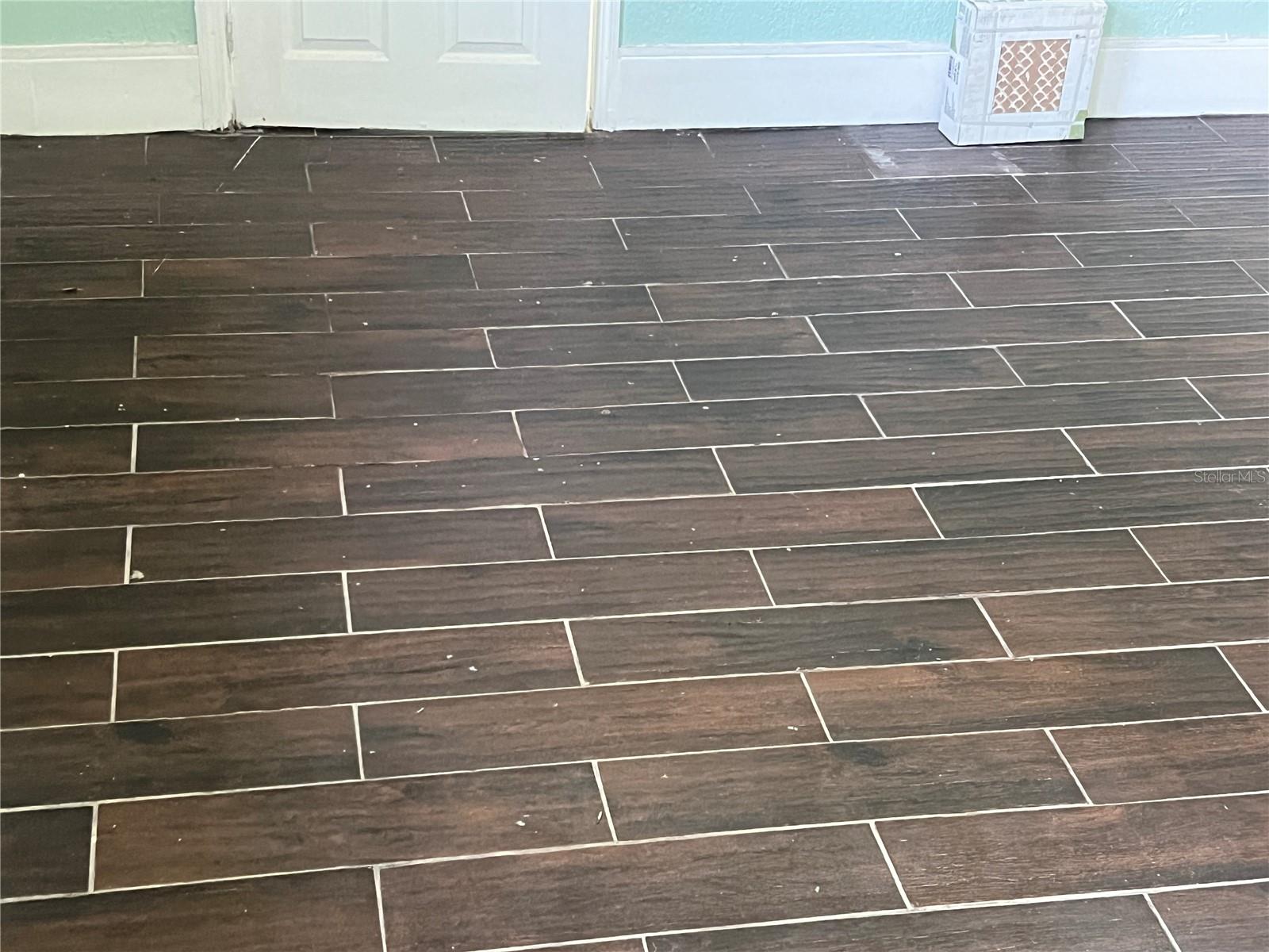 Image 12 of 18 For 2002 33rd Avenue