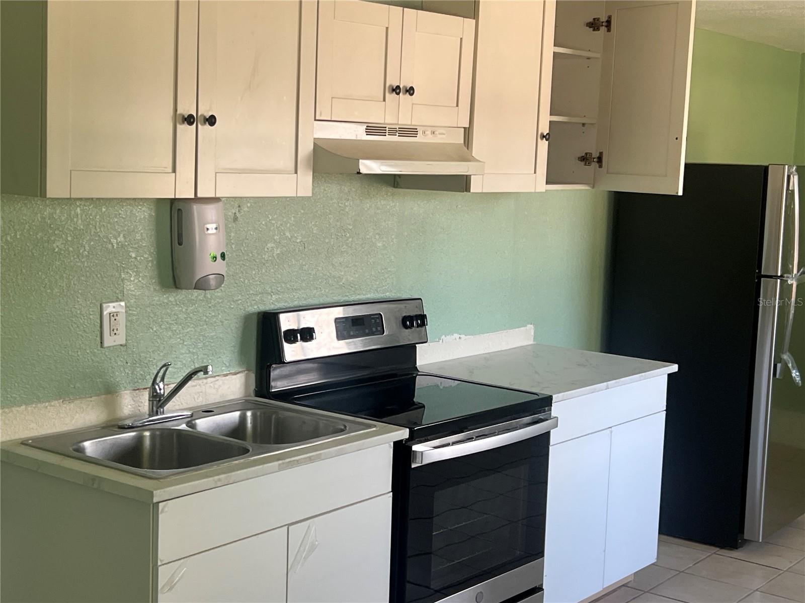 Image 7 of 18 For 2002 33rd Avenue