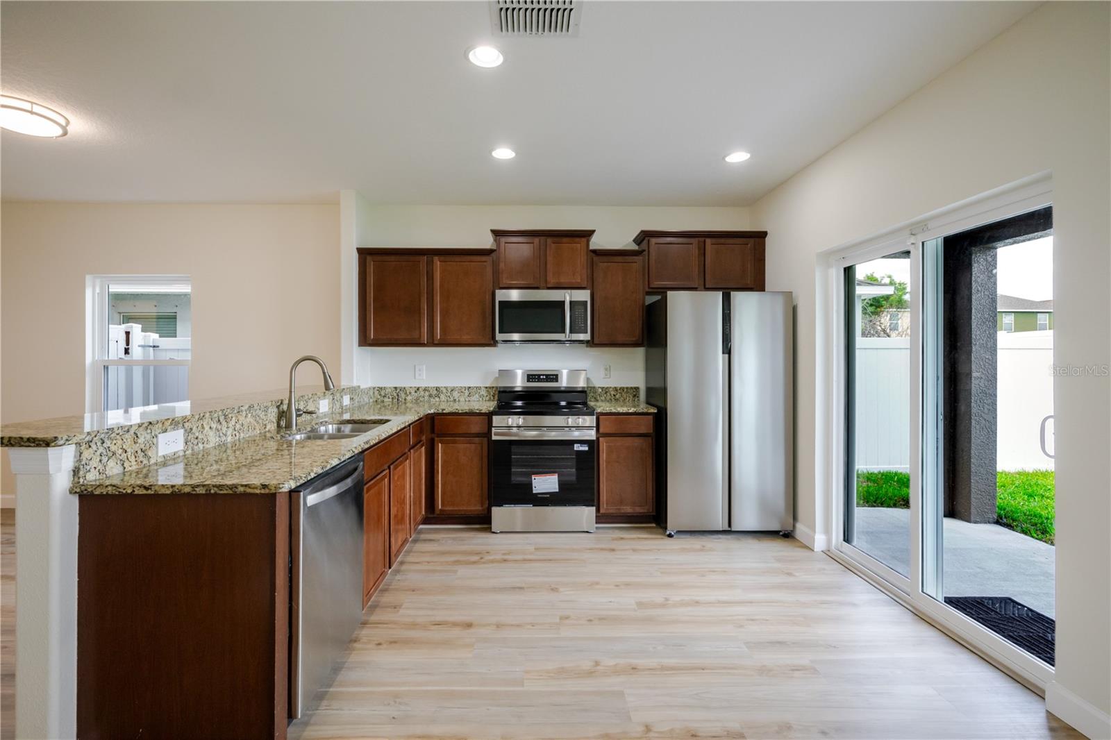 Image 13 of 67 For 2306 Richwood Pike Drive