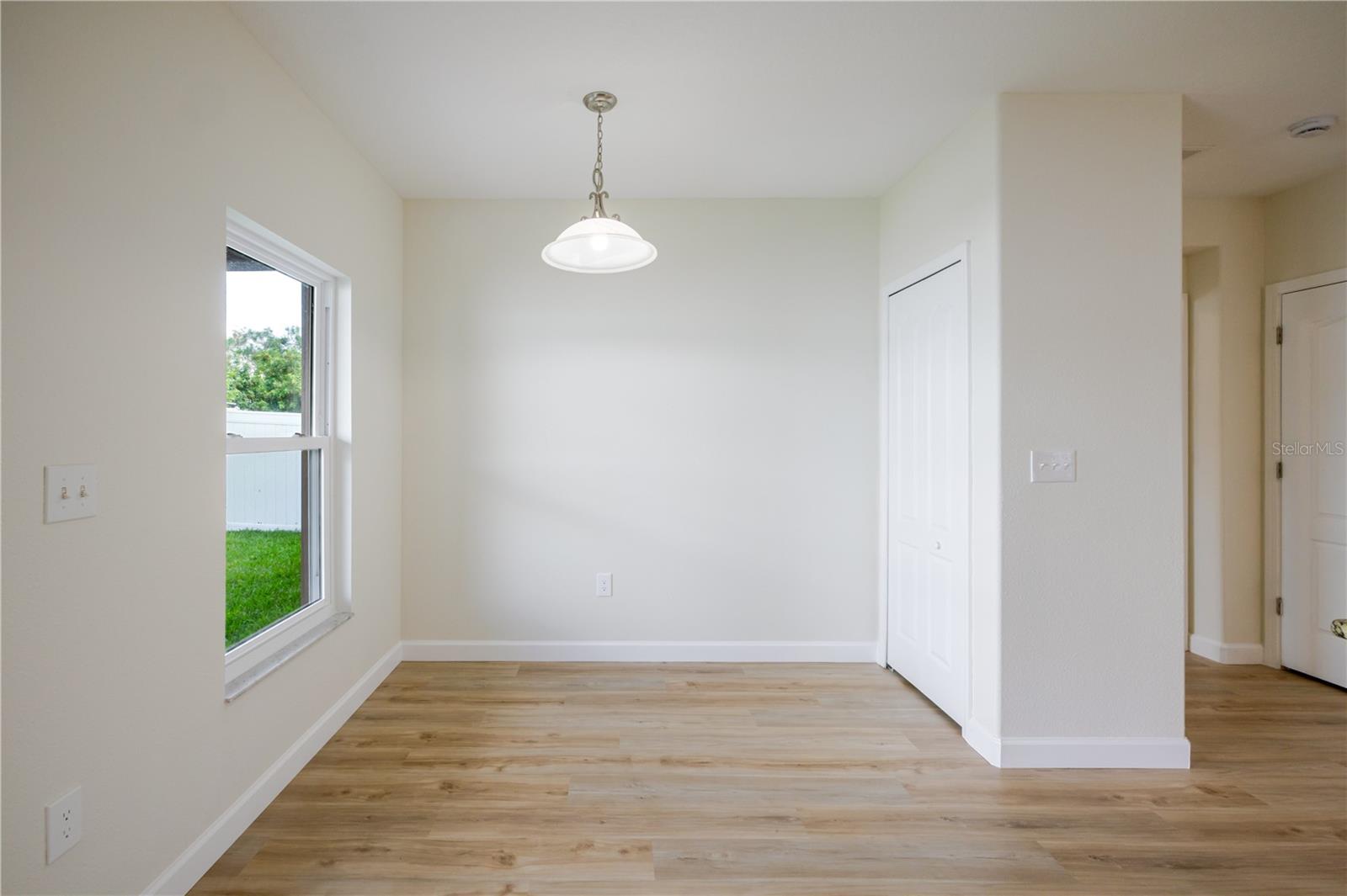 Image 14 of 67 For 2306 Richwood Pike Drive