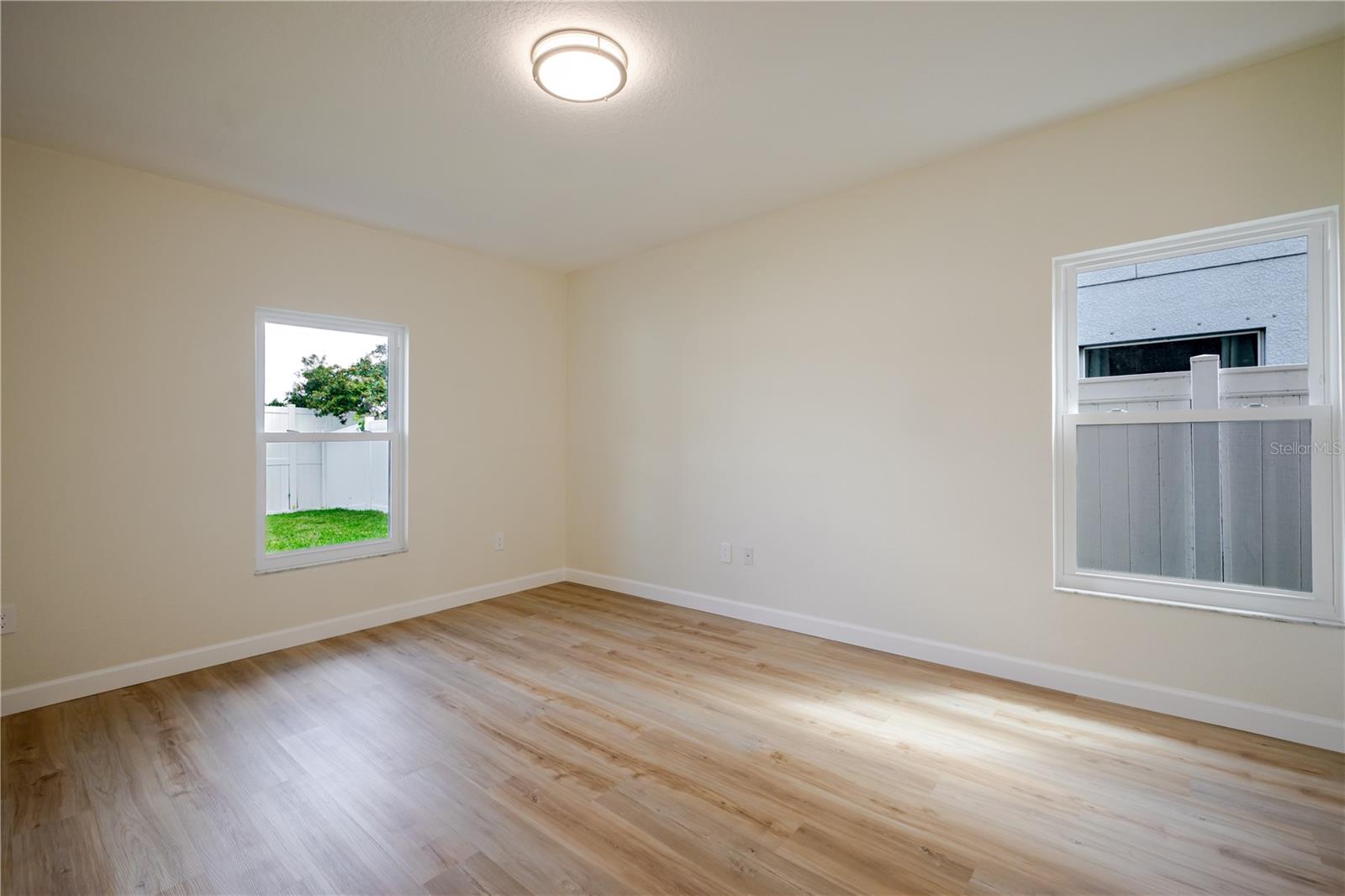 Image 18 of 67 For 2306 Richwood Pike Drive