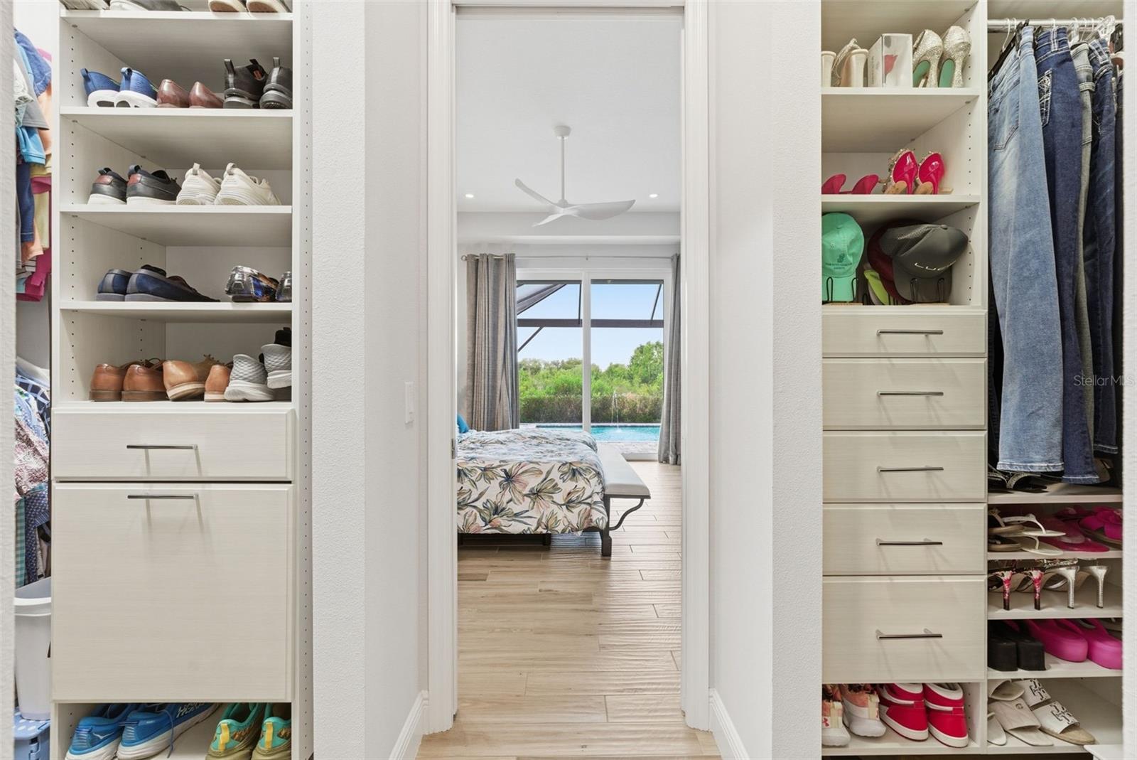 Image 18 of 46 For 8245 Grande Shores Drive