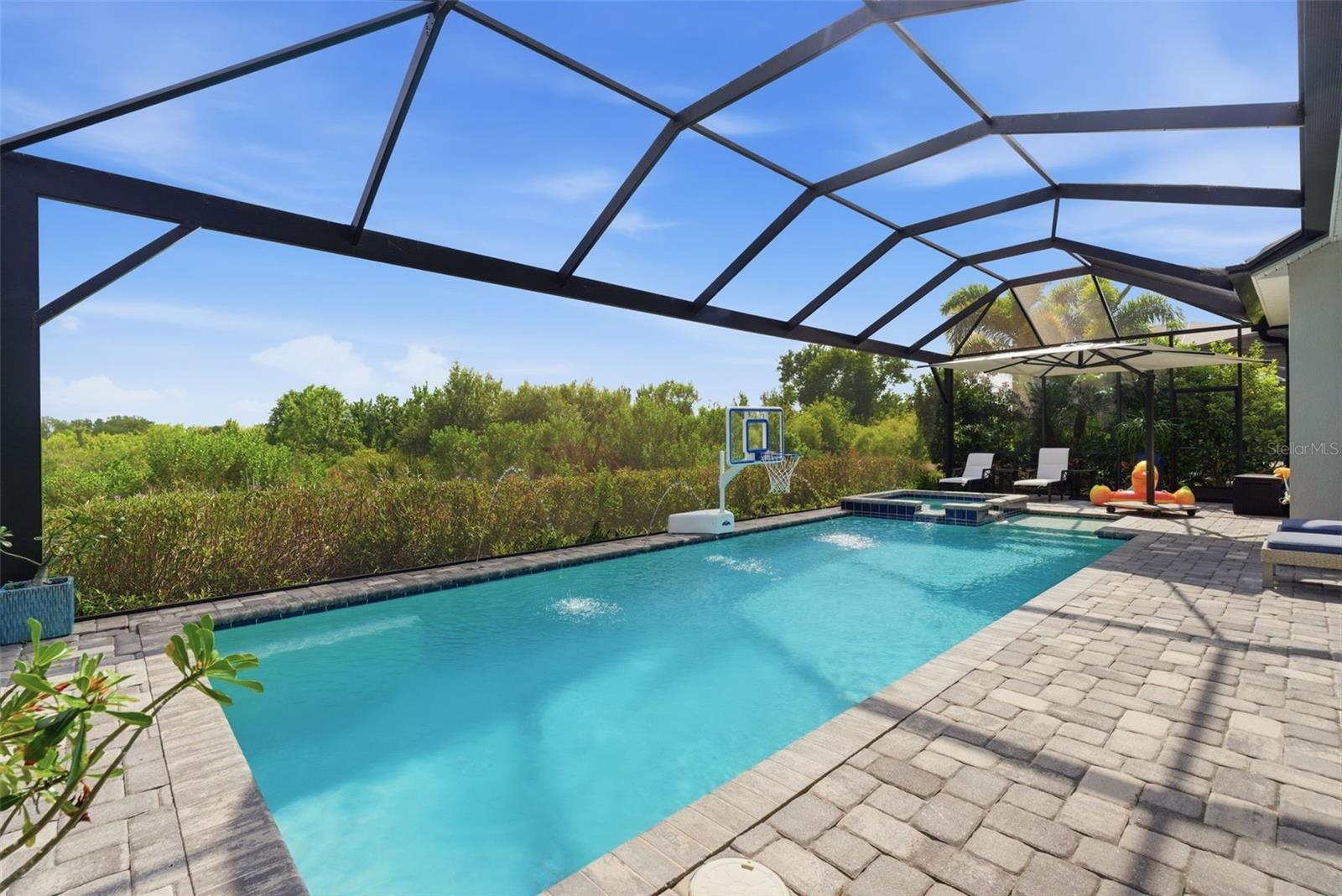 Image 22 of 46 For 8245 Grande Shores Drive