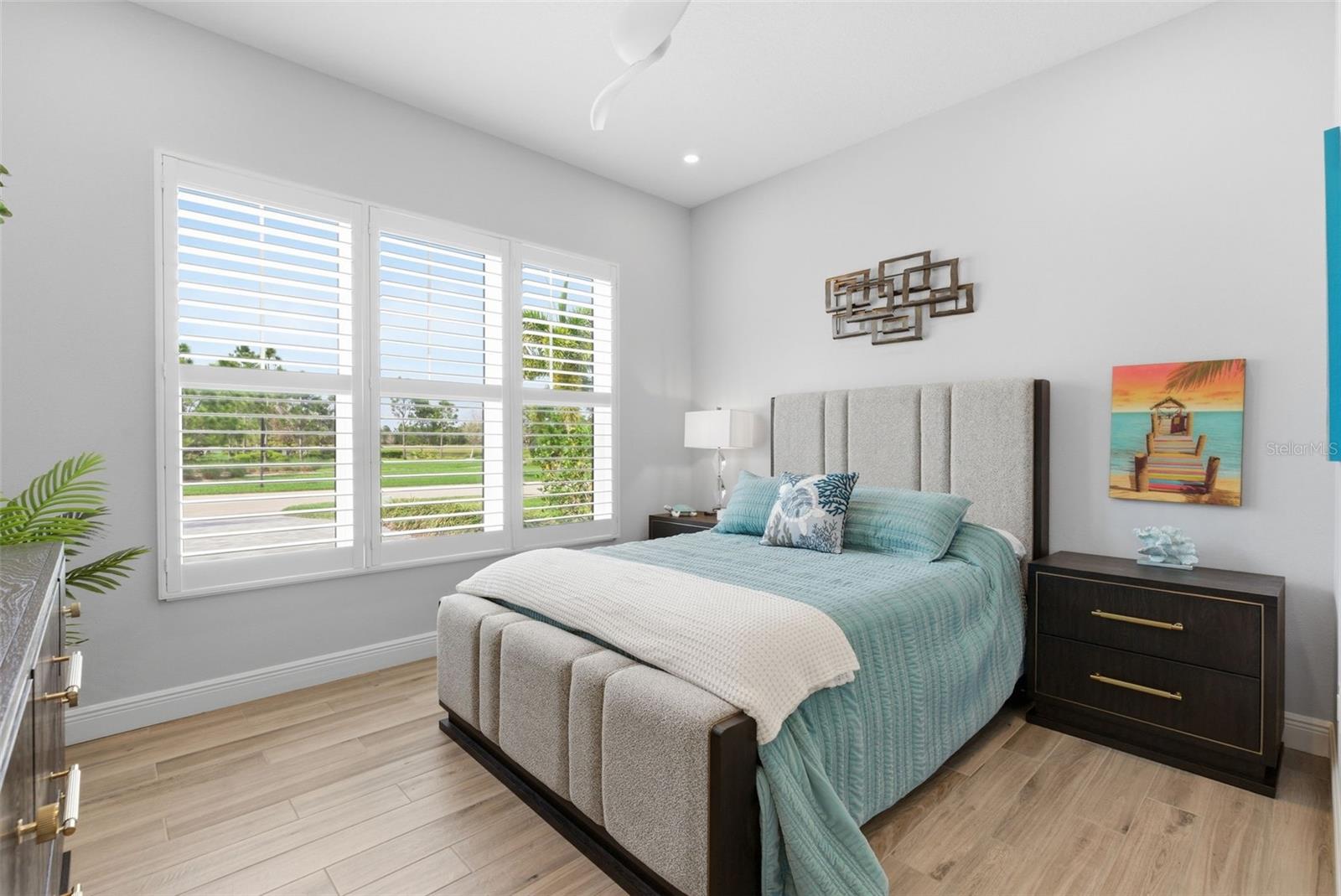 Image 27 of 46 For 8245 Grande Shores Drive