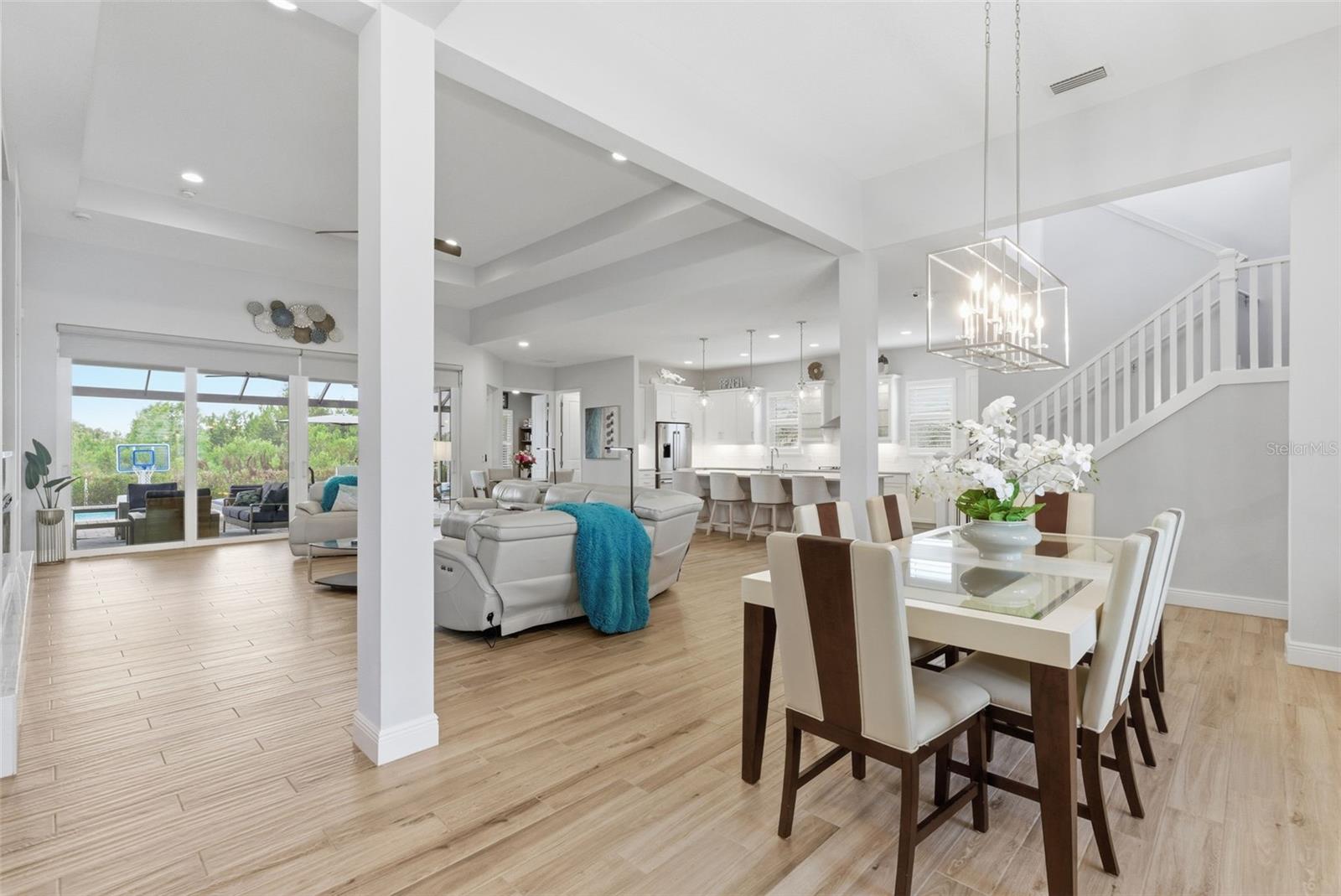 Image 4 of 46 For 8245 Grande Shores Drive