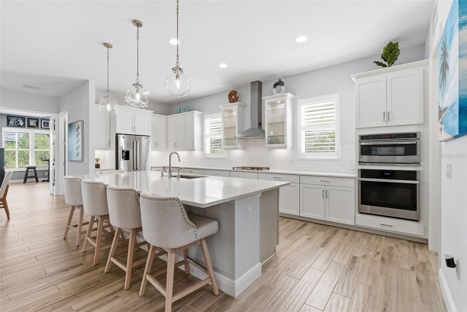 Image 5 of 46 For 8245 Grande Shores Drive