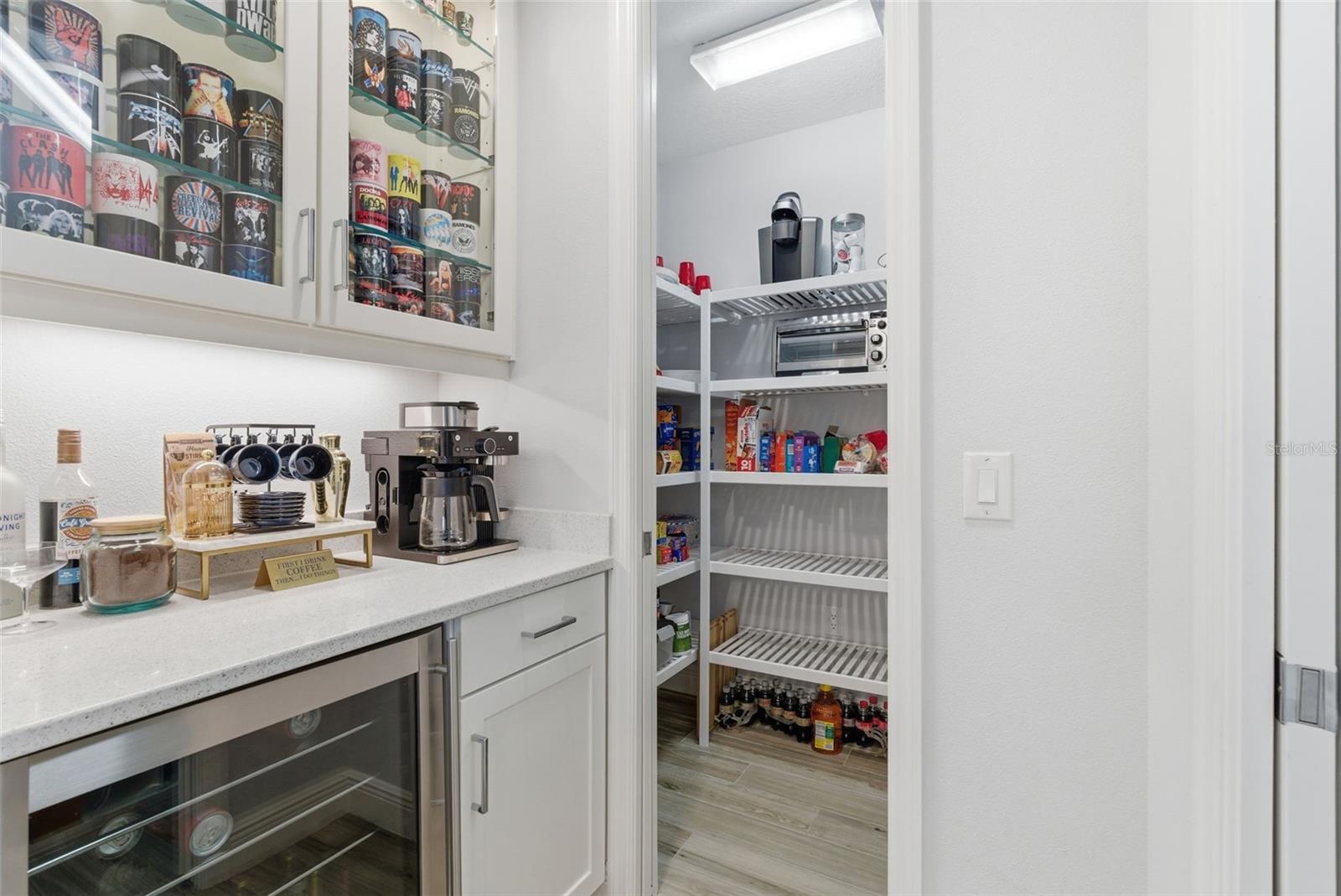 Image 9 of 46 For 8245 Grande Shores Drive