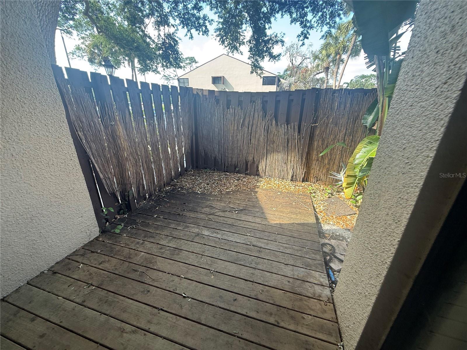 Image 17 of 31 For 870 Village Lake Terrace N 101