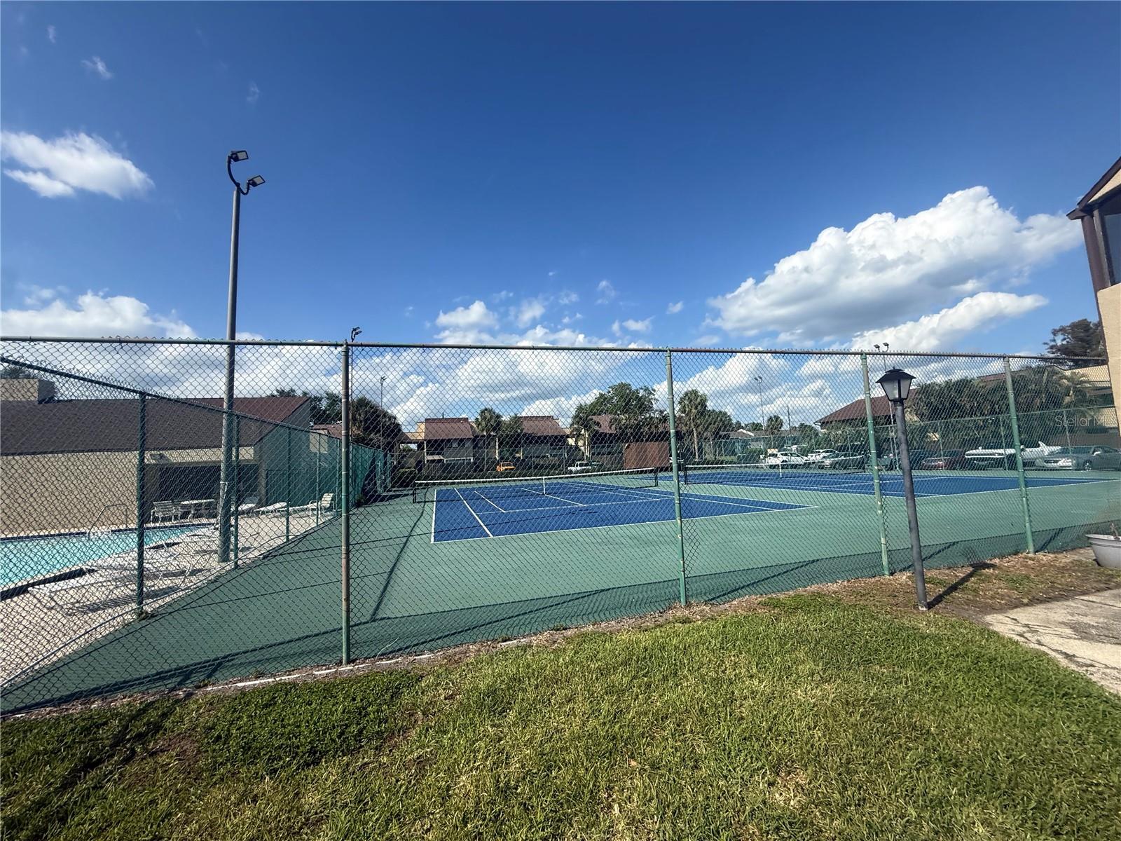 Image 26 of 31 For 870 Village Lake Terrace N 101