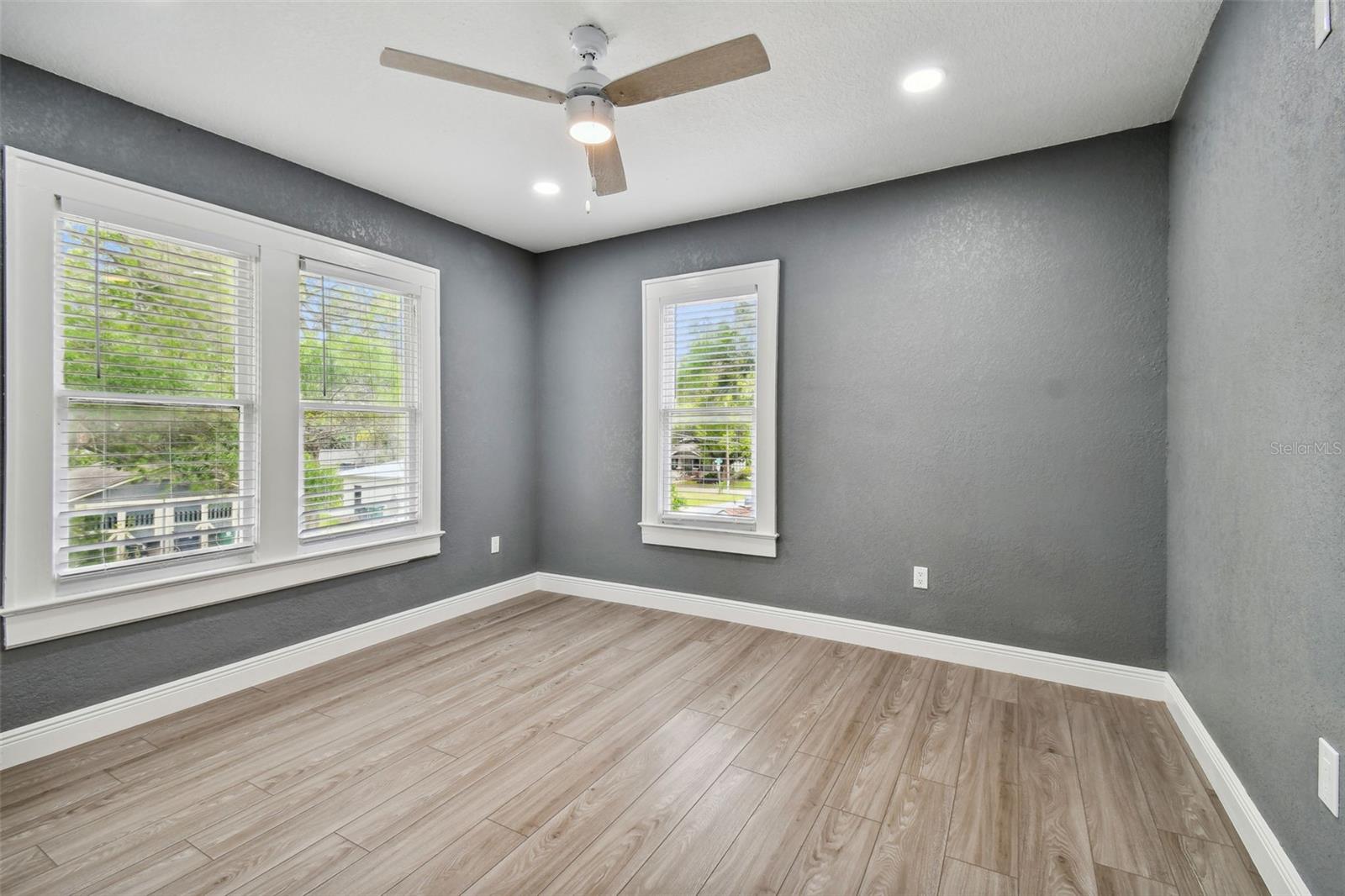 Image 17 of 44 For 6810 Navin Avenue